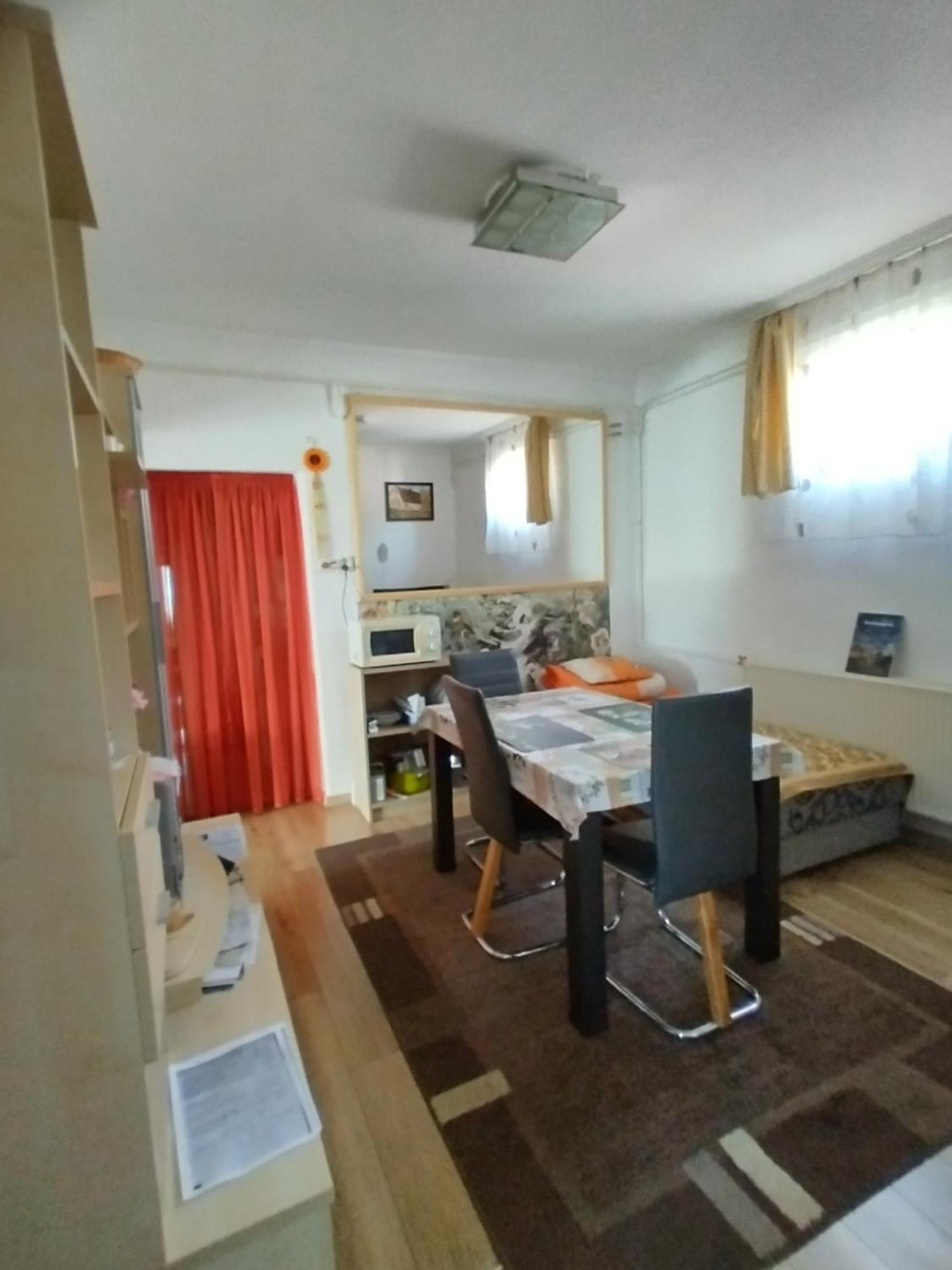 Apartamento Bundik Vendégház Berettyóújfalu Habitación foto